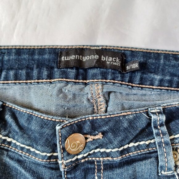 Twentyone Black Rue 21 Blue Jeans Straight Leg Dark Wash Embellished Size 9/10 - Picture 12 of 16